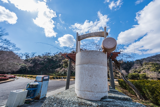東京都に墓じまいの補助金はあるの？お得に墓じまいをするコツを解説します